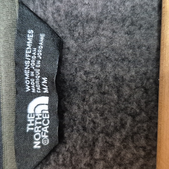 North Face Womens Jacket - Picture 2 of 8